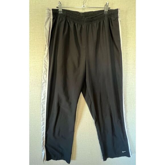 Men’s Nike Black And White Athletic Track Pants With Stripe Down Sides - Picture 1 of 4